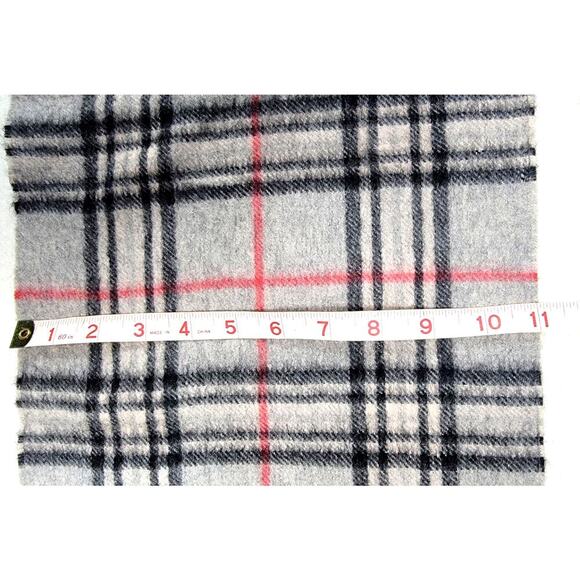 Vintage Woodward & Lothrop 100% Cashmere Gray Plaid Scarf Made In West Germany - Picture 7 of 7